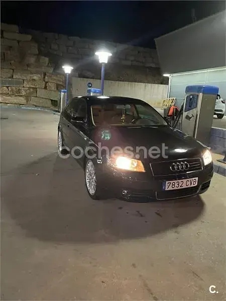 Usado Audi A3 Ambition 250 CV (183 kW) 2004 Negro Utilitario