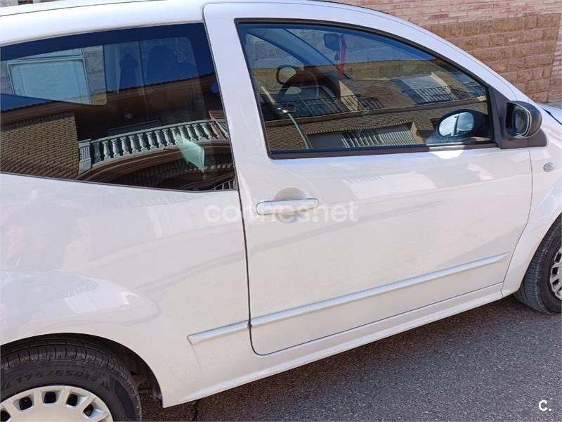 Blanco Usado 2004 Citroën C2 Utilitario | 2000 € (Super precio) - Imagen 1/4