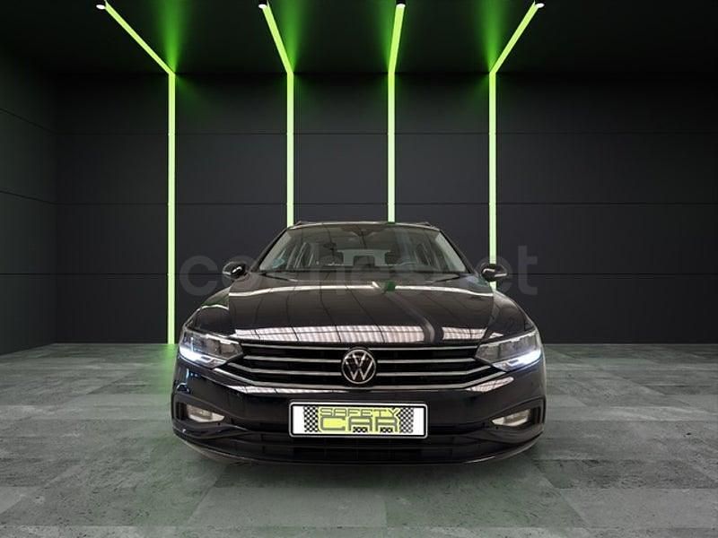 Usado VW Passat Business 122 CV (89 kW) 2020 Negro Familiar