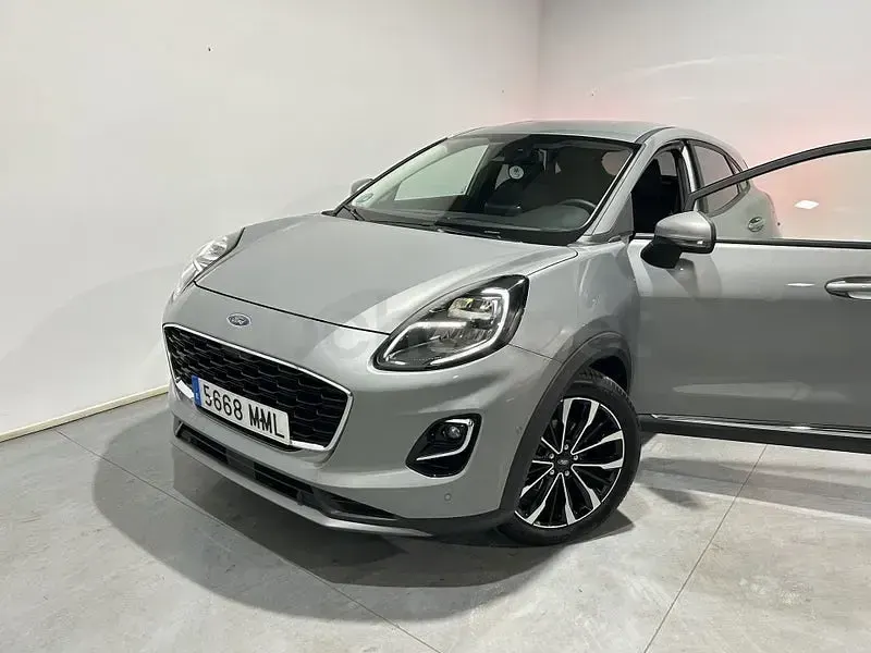 Usado Ford Puma Titanium X 155 CV (114 kW) 2023 Gris / plata SUV
