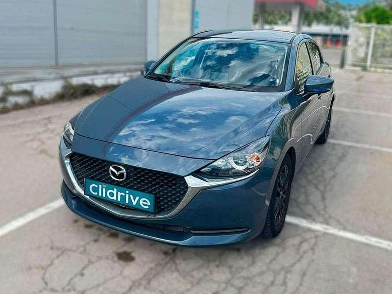 Usado Mazda 2 90 HP (66 kW) 2021 Cinzento Sedan