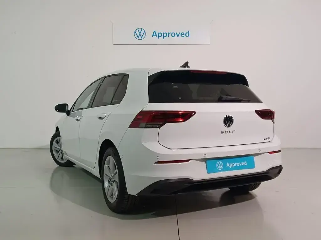 Usado VW Golf VIII 110 CV (80 kW) 2020 Blanco Utilitario