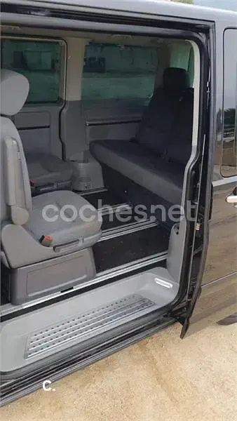 Usado VW Multivan Highline 174 CV (127 kW) 2004 Negro Monovolumen