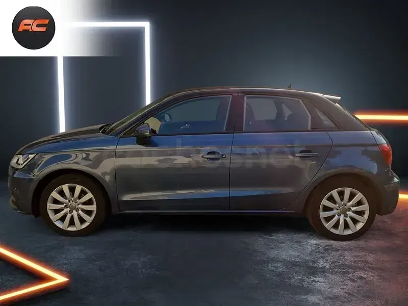 Usado Audi A1 Sportback Design 95 CV (69 kW) 2016 Gris / plata Utilitario