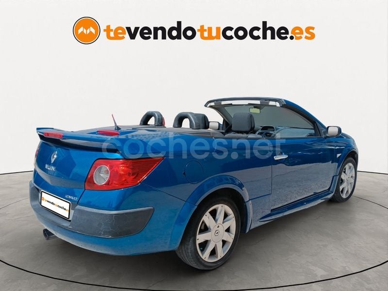 Usado Renault Mégane Cabriolet Extreme 105 CV (77 kW) 2007 Azul Descapotable