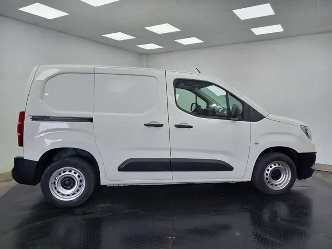 Usado Opel Combo 102 CV (75 kW) 2021 Blanco Monovolumen