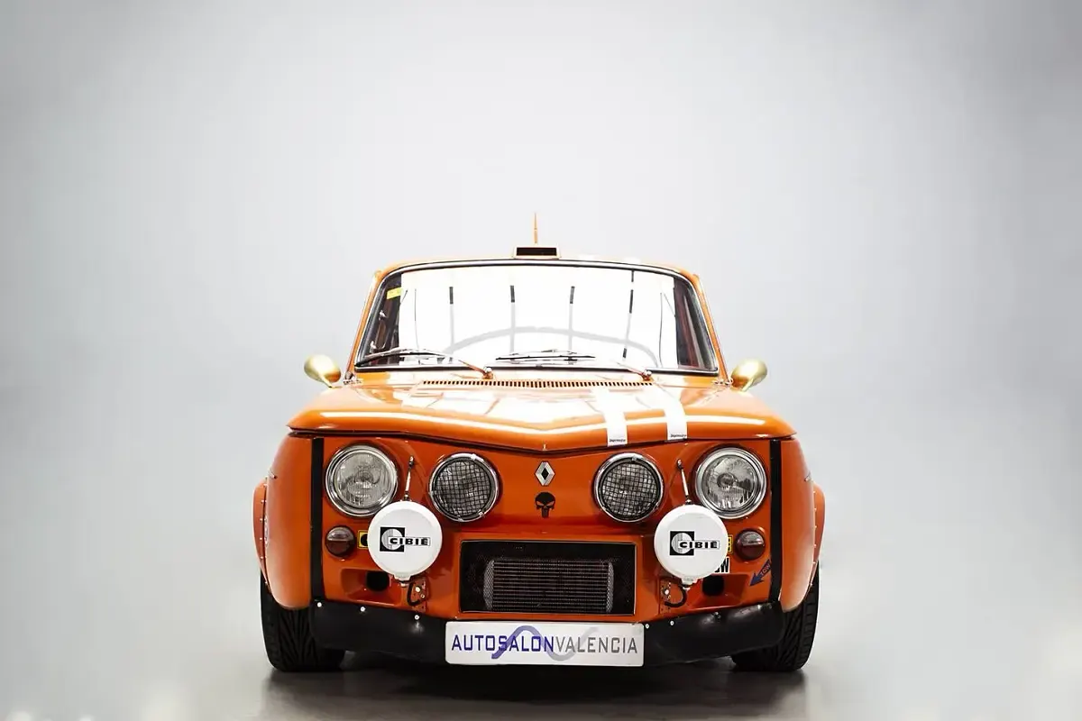 Usado Renault R8 88 CV (64 kW) 1975 Naranjado Berlina