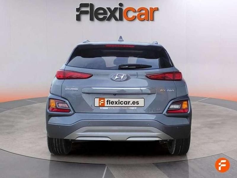 Usado Hyundai Kona 141 CV (103 kW) 2019 Gris SUV