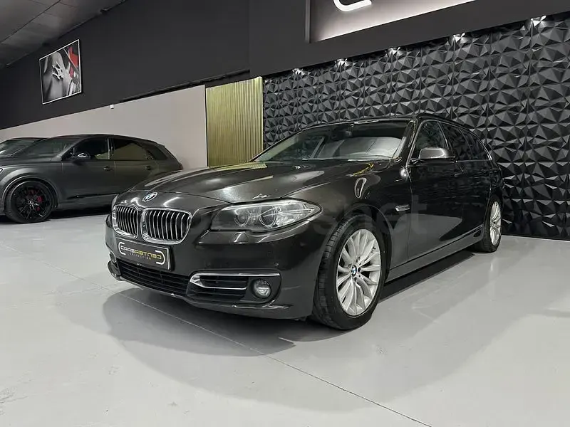 Begagnad BMW 520 190 HK (139 kW) 2014 Brun Kombi