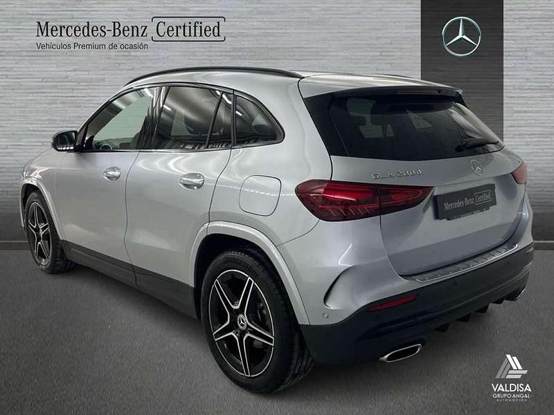 Usado Mercedes GLA200 150 CV (110 kW) 2025 SUV