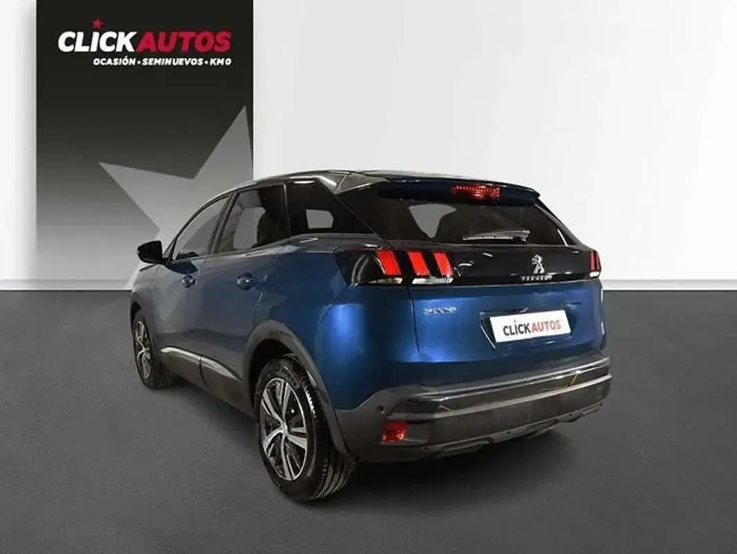 Usado Peugeot 3008 Allure 131 CV (96 kW) 2023 Azul SUV