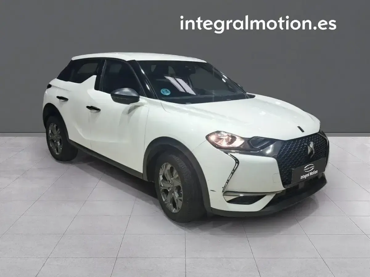 Usado DS Automobiles DS3 Crossback So Chic 110 CV (80 kW) 2021 Blanco SUV