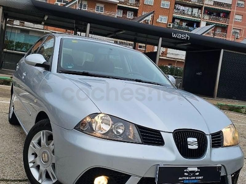 Gris / plata Usado 2007 Seat Ibiza Reference Berlina | 4350 € (Precio justo) - Imagen 1/4