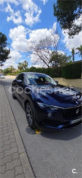 Azul Usado 2017 Maserati Levante SUV | 39.500 € - Imagen 1/4