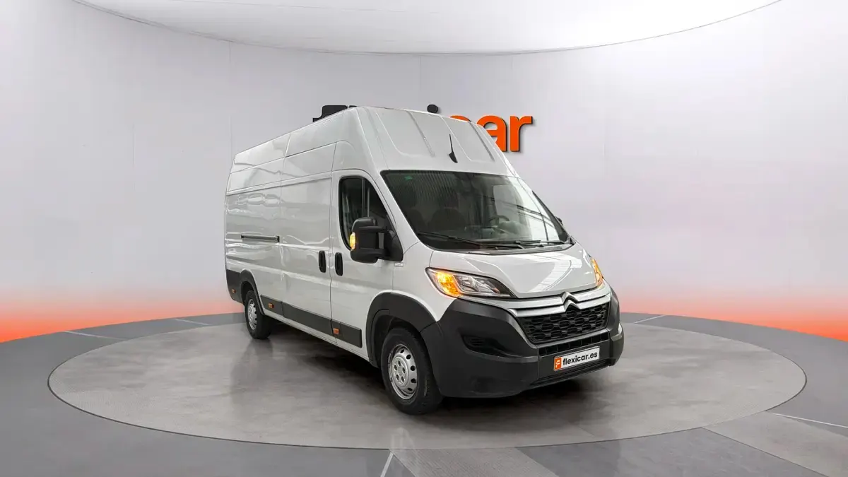Käytetty Citroën Jumper 140 HP (102 kW) 2024 Tila-auto