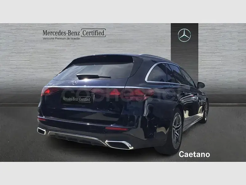 Usado Mercedes E200 204 CV (150 kW) 2025 Azul Familiar