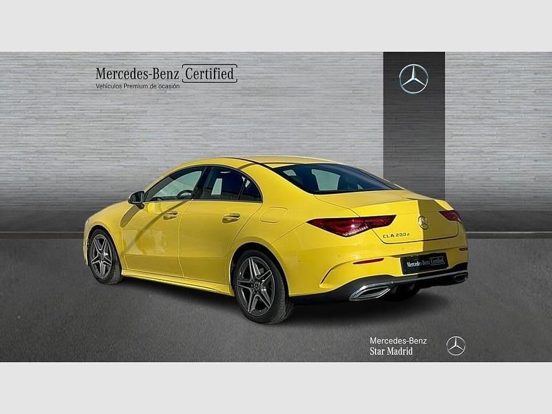 Usado Mercedes CLA200 AMG line 150 CV (110 kW) 2020 Amarillo Berlina