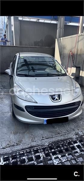 Usado Peugeot 207 75 CV (55 kW) 2009 Beige Berlina