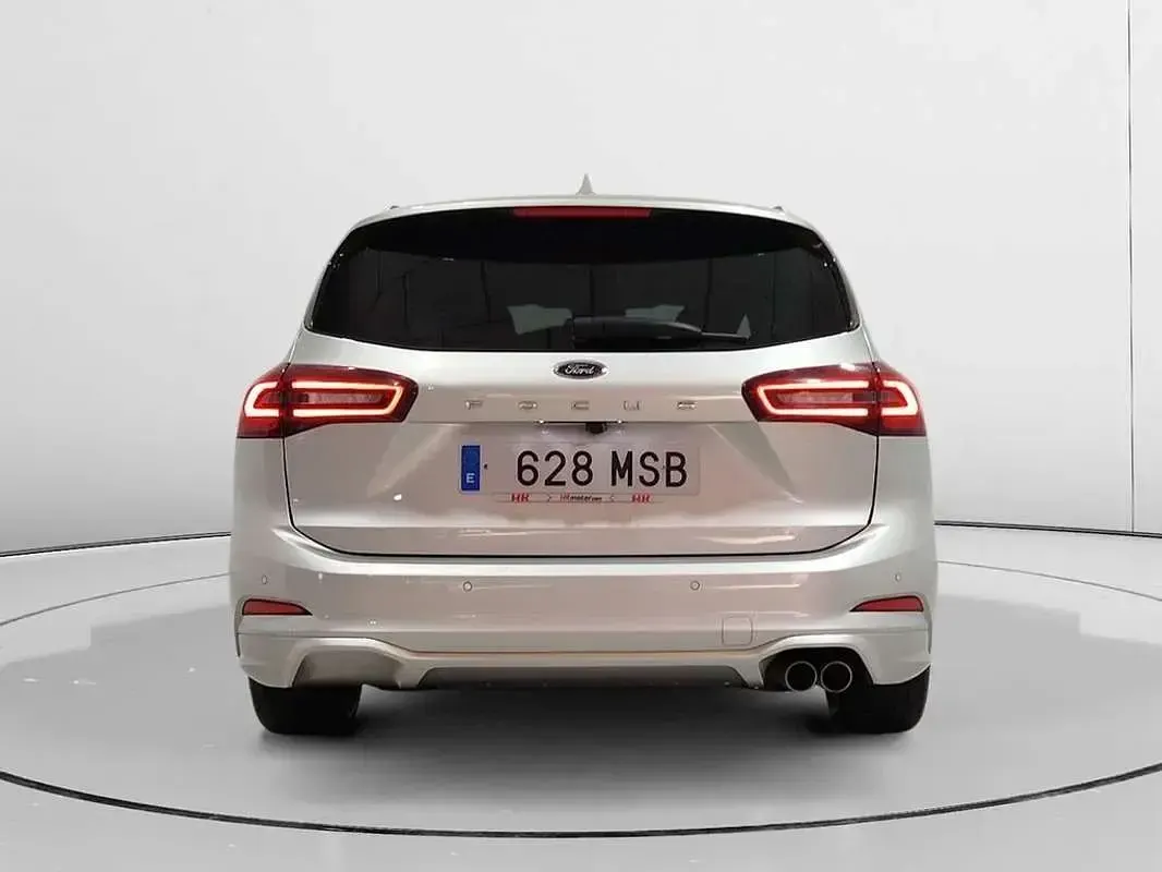 Usado Ford Focus ST-Line 155 CV (114 kW) 2024 Gris Familiar