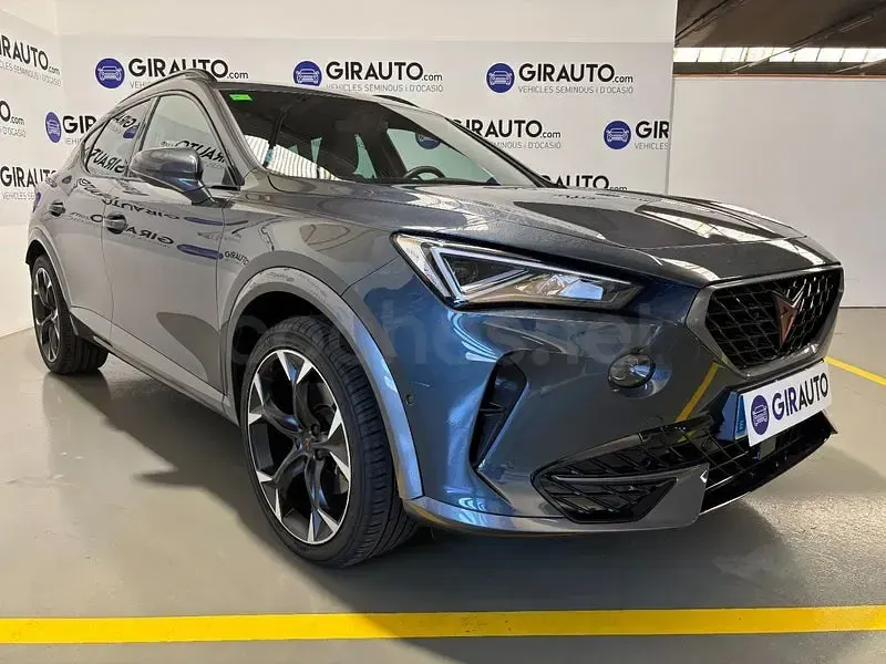 Usado Cupra Formentor 204 CV (150 kW) 2022 Gris / plata SUV