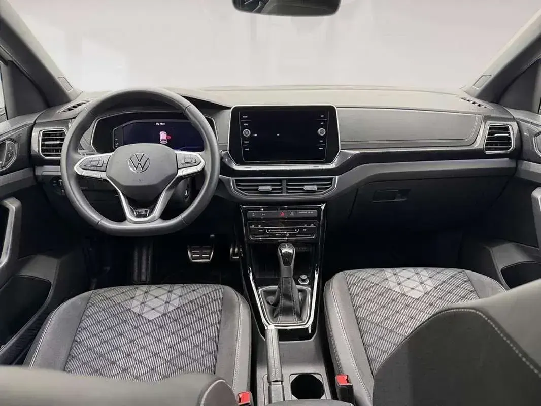 Usado VW T-Cross R-line 116 CV (85 kW) 2025 Gris SUV