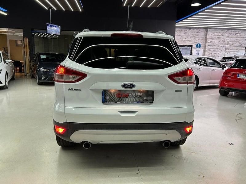Usado Ford Kuga Trend 150 CV (110 kW) 2013 Blanco SUV