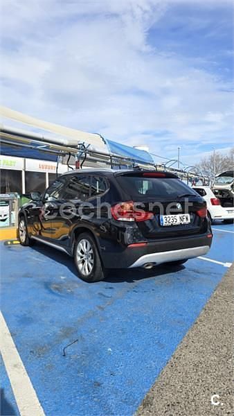 Usado BMW X1 177 HP (130 kW) 2010 Preto SUV