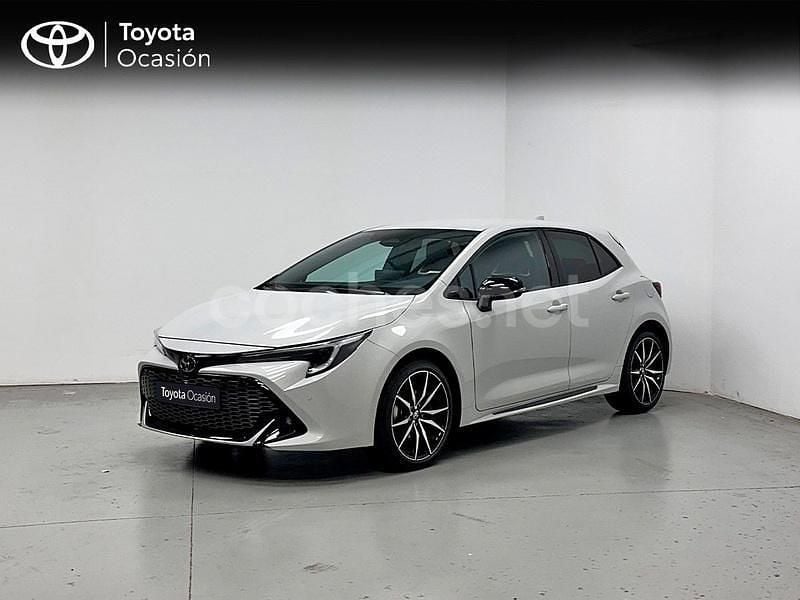 Gris / plata Nuevo 2025 Toyota Corolla Berlina | 28.500 € (Precio justo) - Imagen 1/4