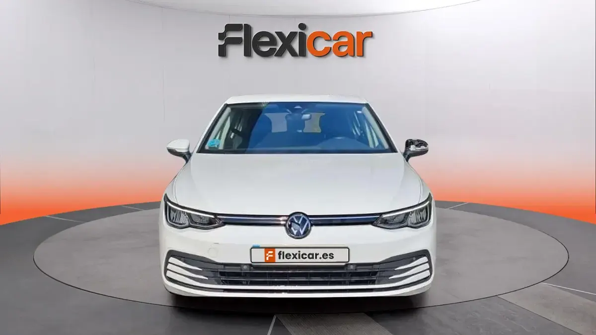 Usado VW Golf VIII 116 CV (85 kW) 2022 Blanco Berlina