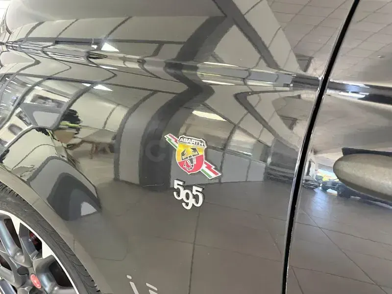 Usado Abarth 595 Competizione 180 CV (132 kW) 2019 Negro Berlina