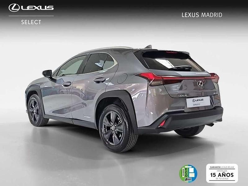 Usado Lexus UX 250h Business Edition 185 CV (136 kW) 2021 Gris SUV