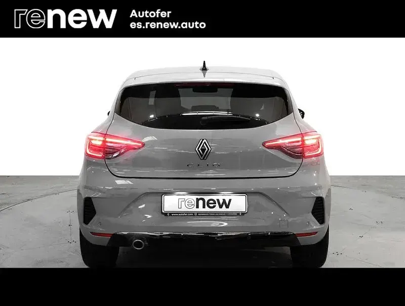 Usado Renault Clio V Techno 100 CV (73 kW) 2026 Gris Berlina
