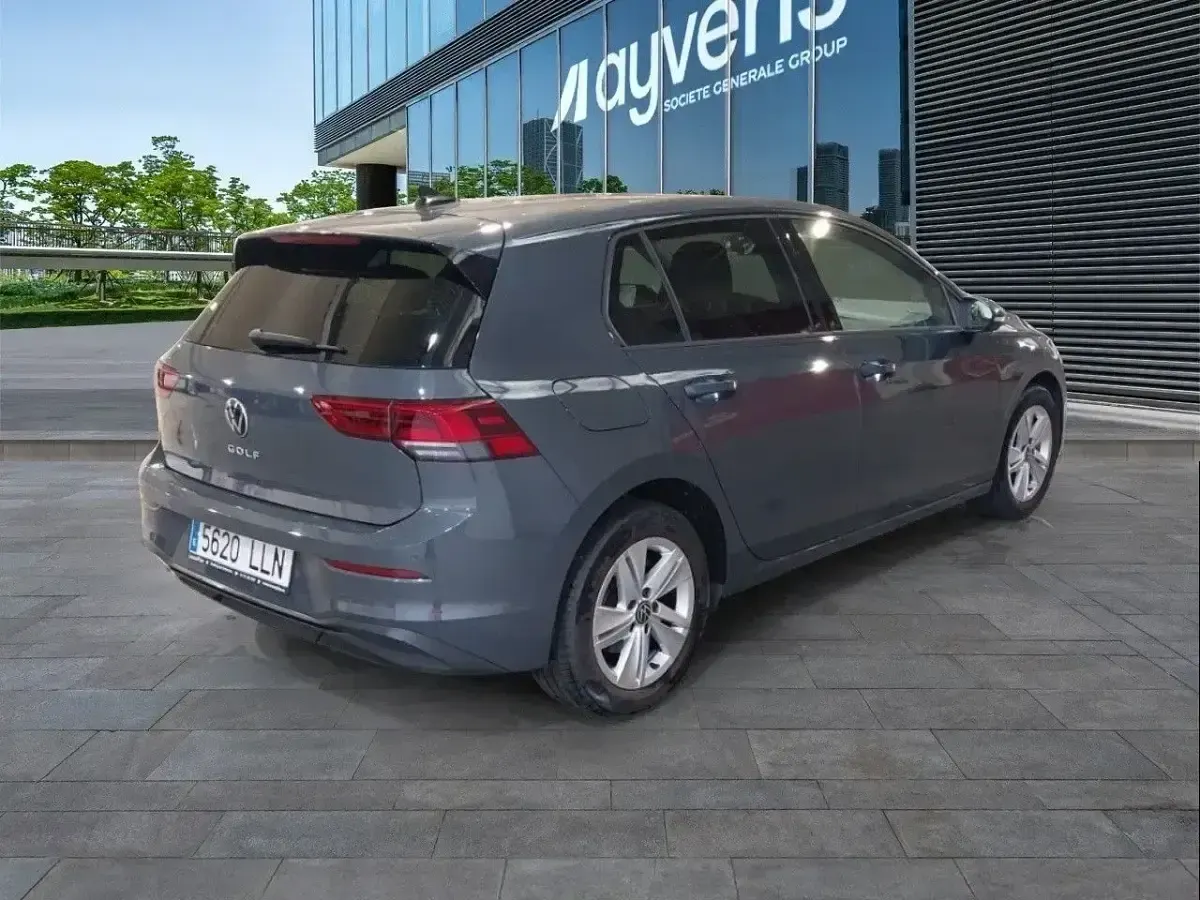 Usado VW Golf VII Life 115 CV (84 kW) 2020 Gris