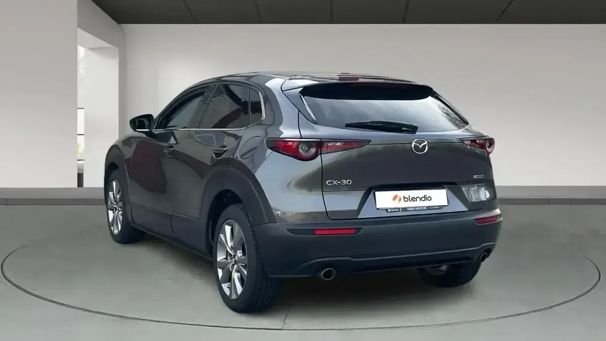 Käytetty Mazda CX-30 122 HP (89 kW) 2022 Harmaa Katumaasturi