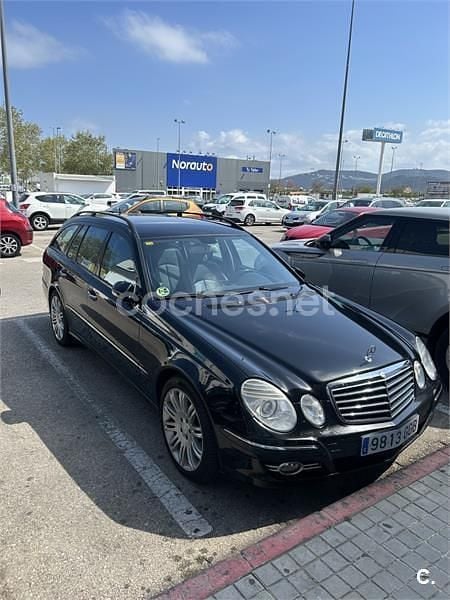 Usado Mercedes E320 Avantgarde 224 CV (164 kW) 2008 Negro Familiar