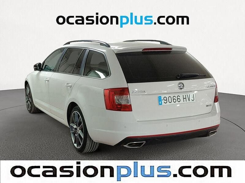 Usado Skoda Octavia RS 184 CV (135 kW) 2014 Blanco Familiar