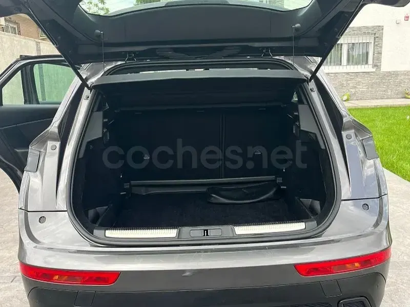 Usado DS Automobiles DS7 Crossback Bastille 130 CV (95 kW) 2023 Gris / plata SUV
