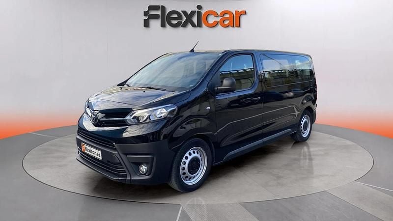 Usado Toyota Proace Comfort 120 CV (88 kW) 2023 Negro Monovolumen