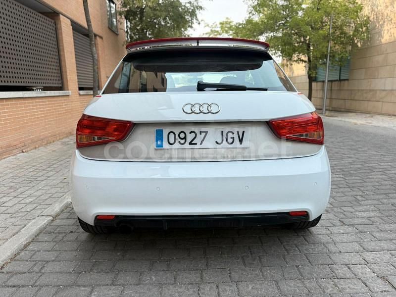 Usado Audi A1 Attraction 86 CV (63 kW) 2014 Blanco Berlina