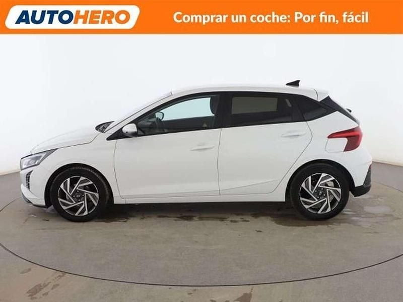 Usado Hyundai i20 80 CV (58 kW) 2024 Blanco Utilitario