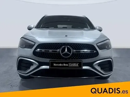 Usado Mercedes GLA200 163 CV (119 kW) 2025 SUV