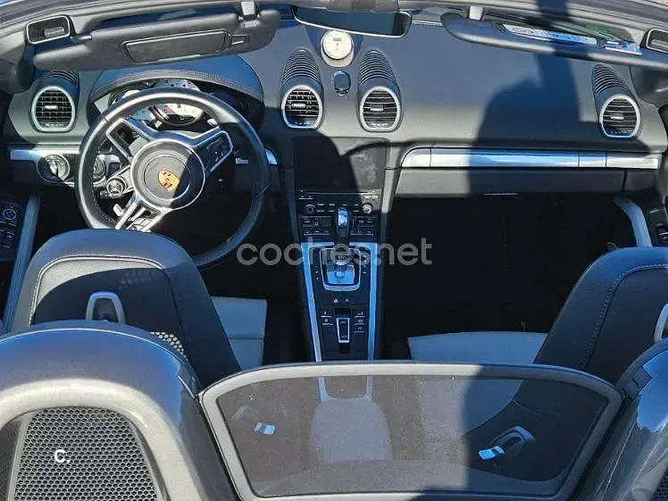 Usado Porsche 718 Boxster 300 CV (220 kW) 2018 Gris / plata Descapotable