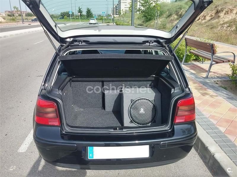 Usado VW Golf IV Edition 130 CV (95 kW) 2004 Negro Berlina