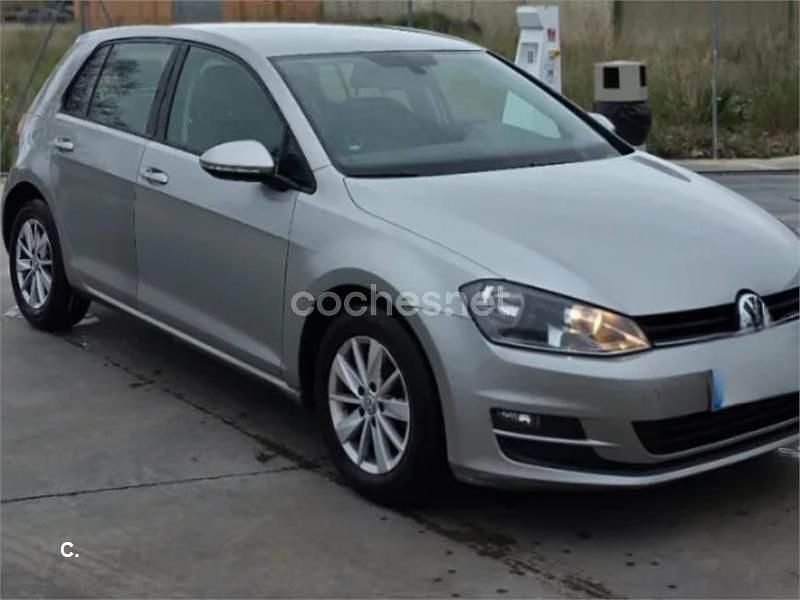 Usado VW Golf VII Edition 105 CV (77 kW) 2013 Gris / plata Berlina