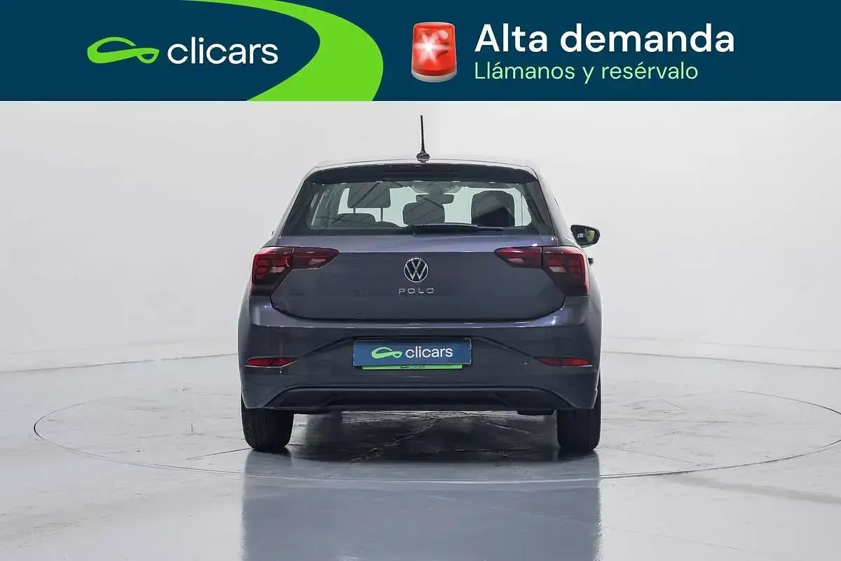 Usado VW Polo 95 CV (69 kW) 2022 Gris Utilitario