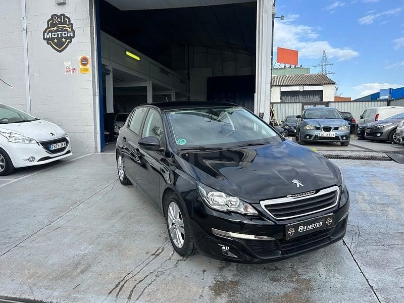 Usado Peugeot 308 Allure 125 CV (91 kW) 2014 Negro Berlina