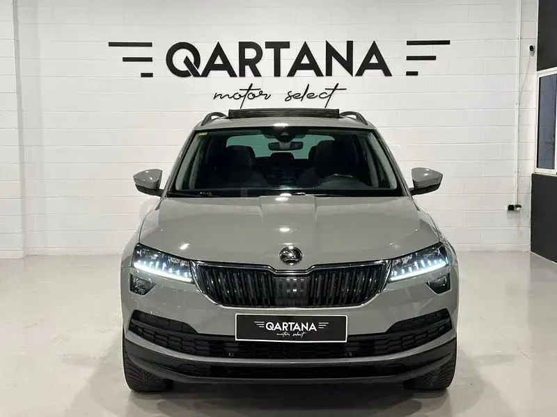Usado Skoda Karoq Style 150 CV (110 kW) 2020 Gris / plata SUV