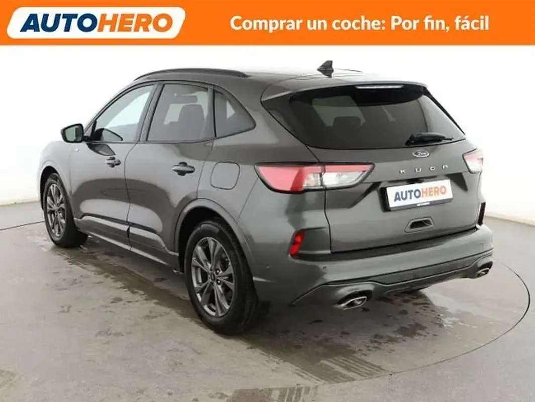 Usado Ford Kuga ST-Line 120 CV (88 kW) 2024 Gris SUV