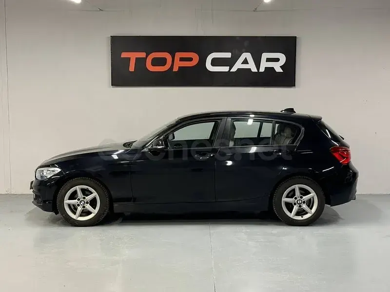 Käytetty BMW 116 Sport Line 109 HP (80 kW) 2018 Musta Viistoperä