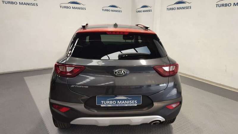 Usado Kia Stonic 111 CV (81 kW) 2018 Amarillo SUV